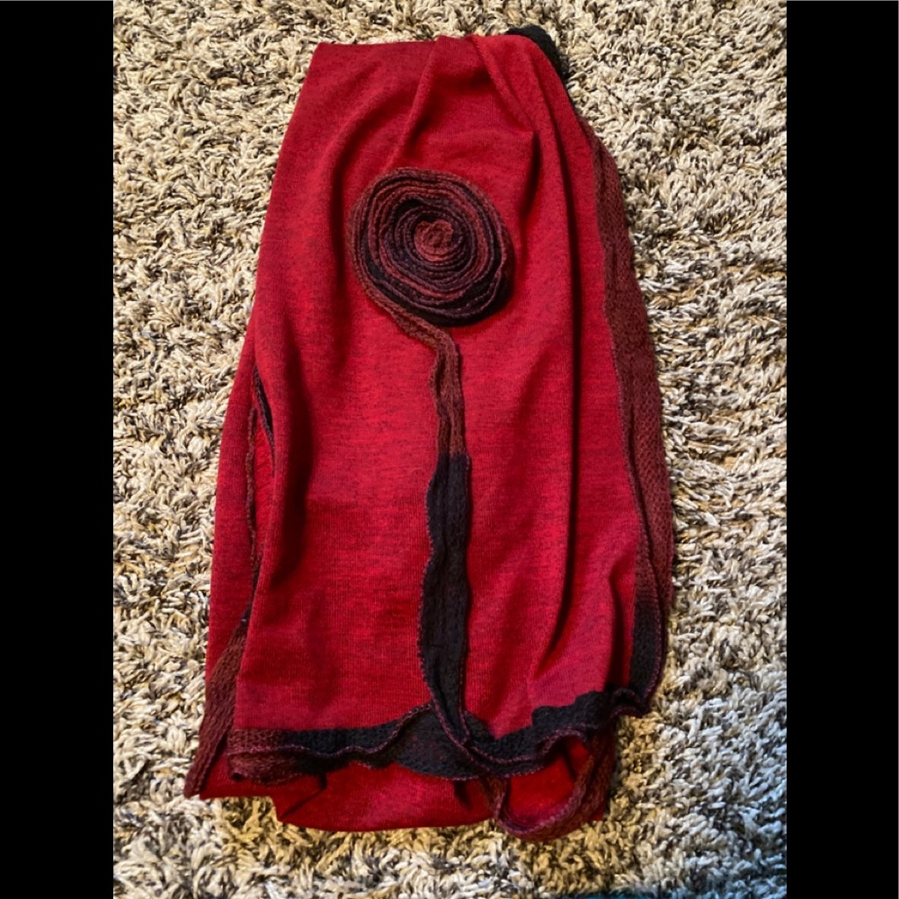 New with tags- red scarf